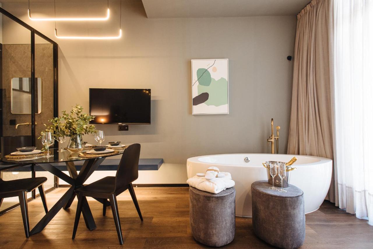 Muralla Sevilla Suites By Lola Екстер'єр фото