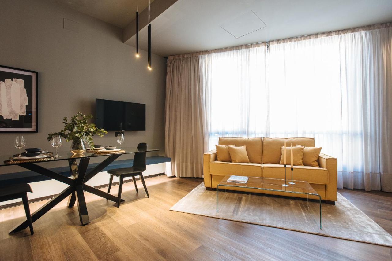 Muralla Sevilla Suites By Lola Екстер'єр фото